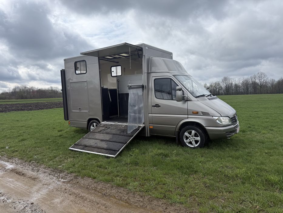 Vand autoutilitara transport cai stare impecabila