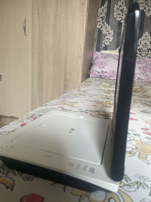 Leptop si este in buna functiune si este cu încarcator