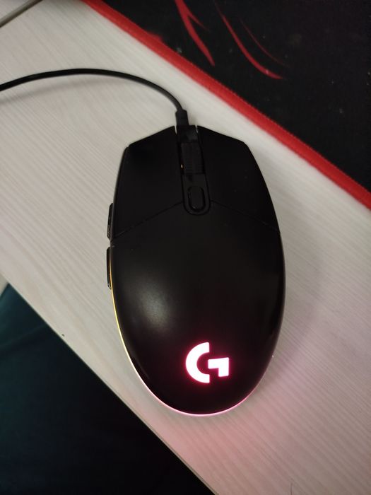Игровая мышь: Logitech g102