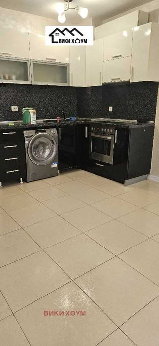 Продава се Двустаен апартамент в Варна, Цветен квартал - 53 кв.м за 1232 €/кв.м - Снимка #1