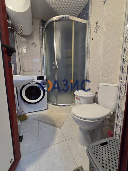 Продава се Двустаен апартамент в к.к. Слънчев бряг - 71 кв.м за 571 €/кв.м - Снимка #12