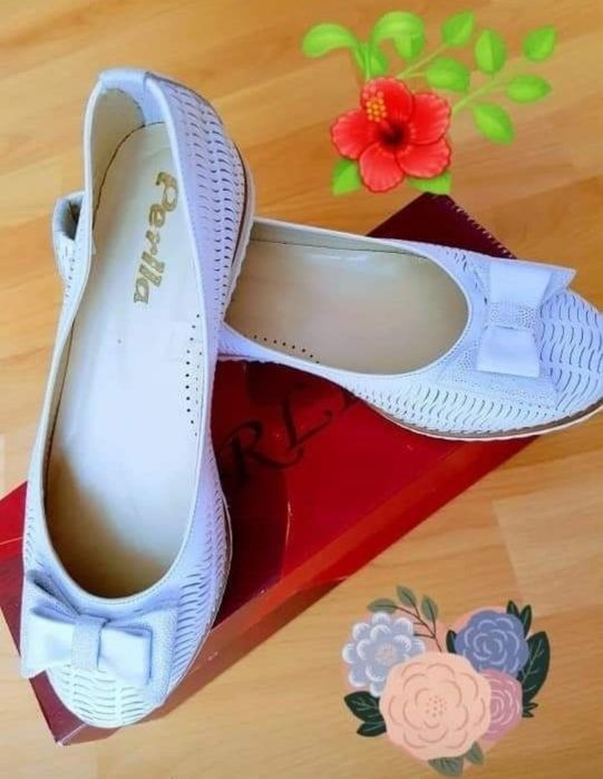 Pantofi albi piele naturala/nr 38,saculet, etichetă