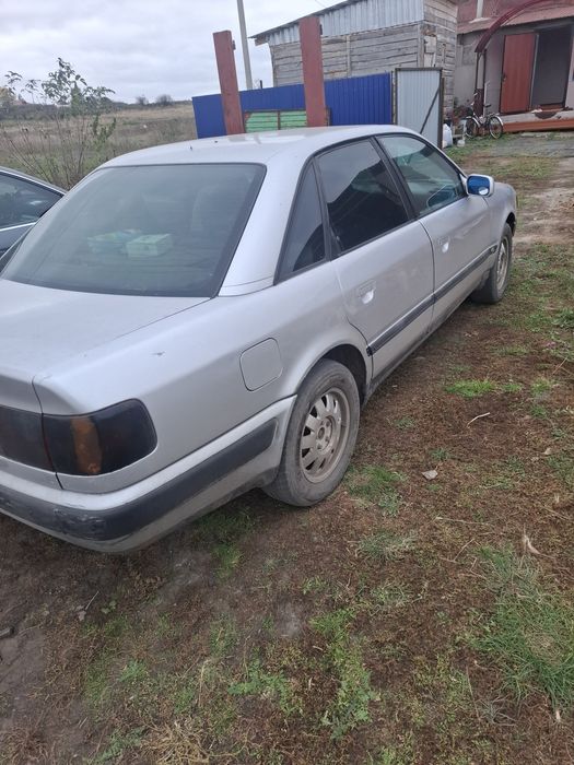 В продаже ауди 100 С4