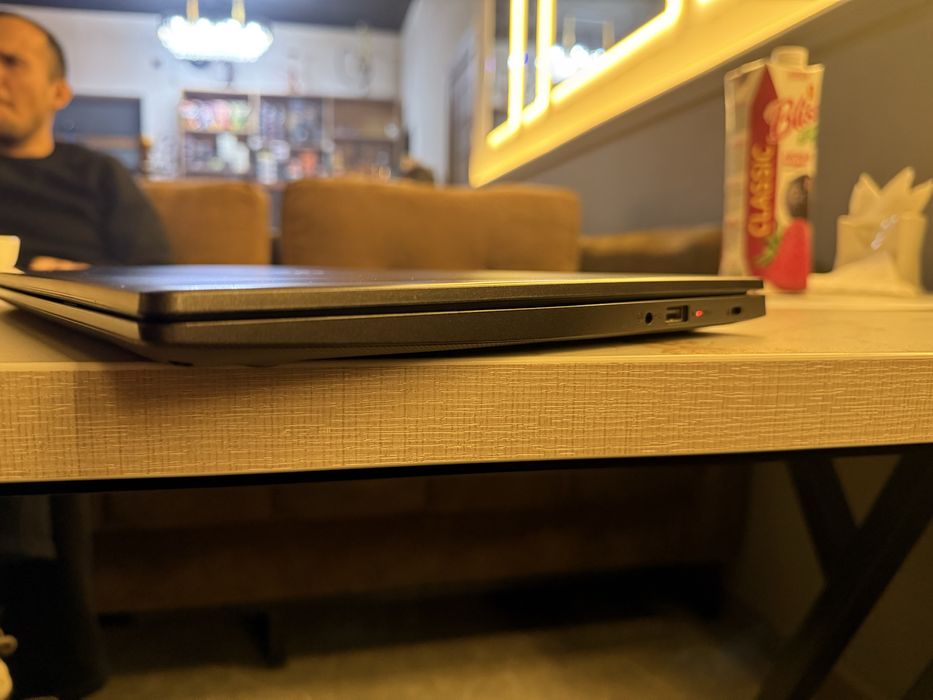 Acer Aspire 3. I5-1035, 8gb, MX330, SSD128, HDD1TR