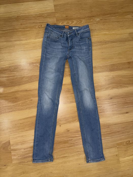 Дънки Armani Exchange, Boss, Stradivarius