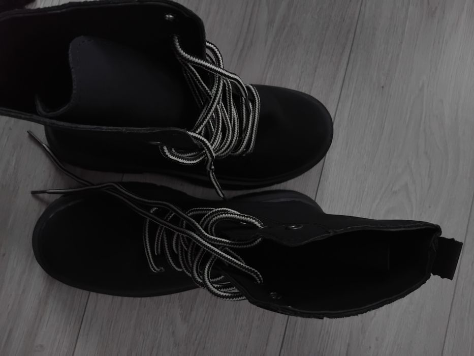 Дамски зимни ботуши