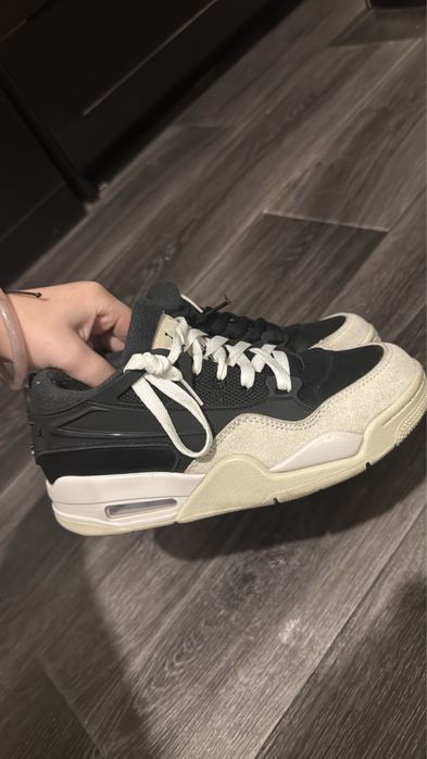 Кроссовки 36 размер Jordan air 4Rm