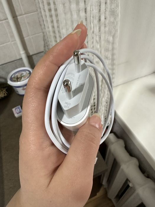 Зарядка оригинал на Айфон