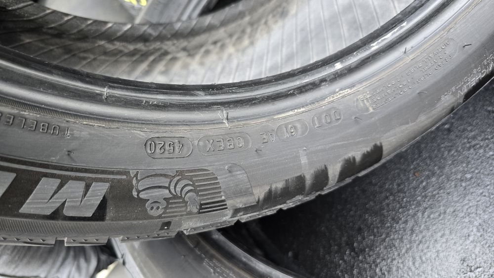 4 anvelope iarnă Michelin 295/40/20