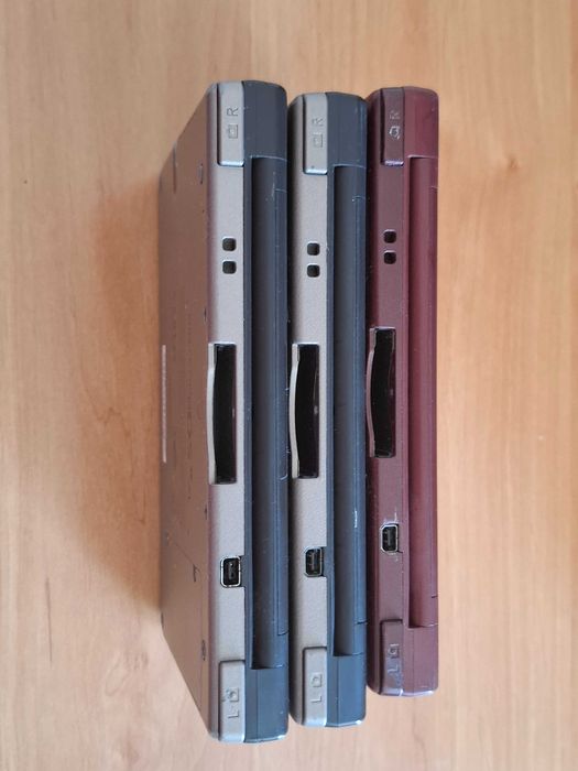 Lot 3 bucati console Nintendo DSi XL