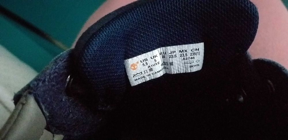 Детски оригинални  зимни боти на Timberland модел 2023 размер 38-60лв.