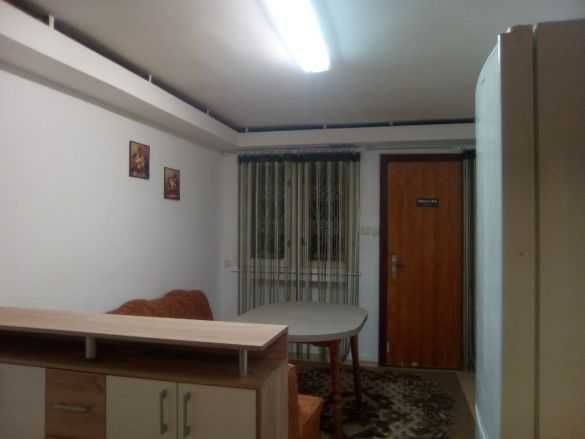 Дава се под наем Двустаен апартамент в Бургас, Лазур - 42 кв.м за 160 € - Снимка #3