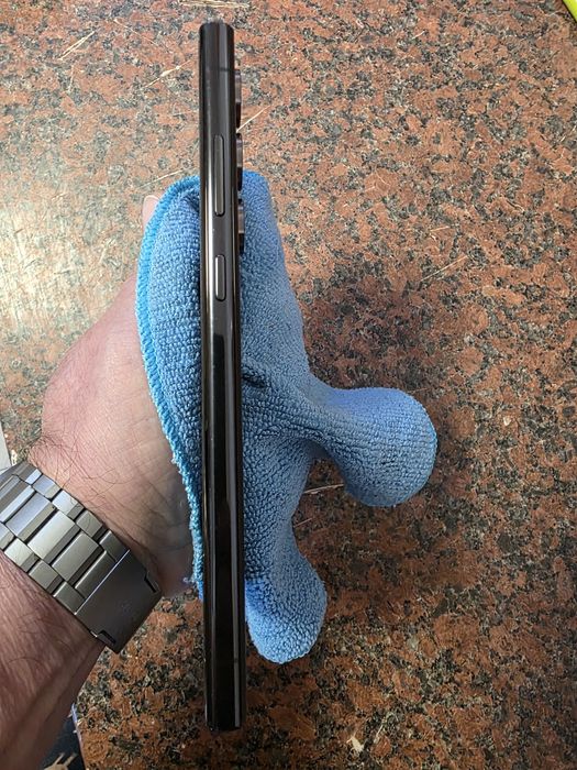 Samsung S23 ultra 512Gb 12 GB ram.