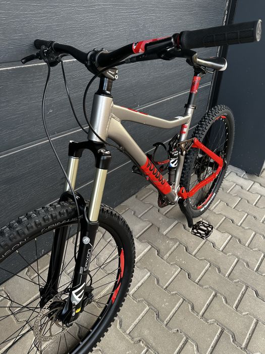Велосипед / мекица Voodoo Canzo 27.5” M/L 1x9 Хидравлика
