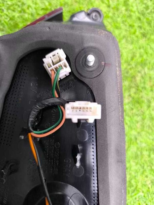 Фонарь внутренний Kia Optima лев. (б/у)