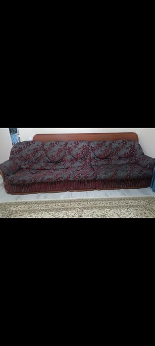 Диван б/у отдам даром