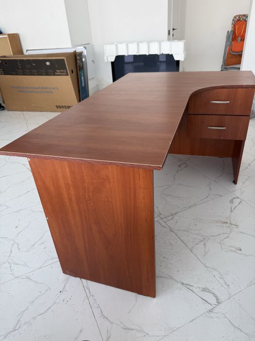 Продам рабочий стол 160х60х75