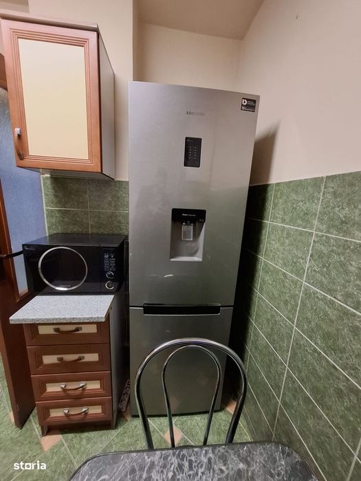 Apartament  de 3 camere, zona Orizont,potential excelent