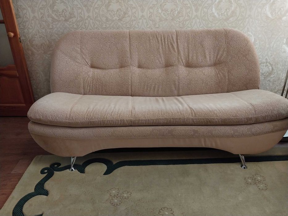 Диван с креслами