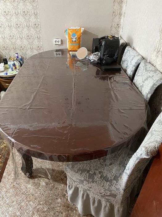Продается большой стол