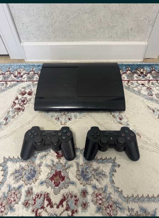 PS3 Super Slim 500 gb прошитый 45 игр