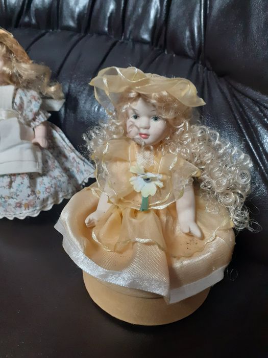 Порцеланови  кукли