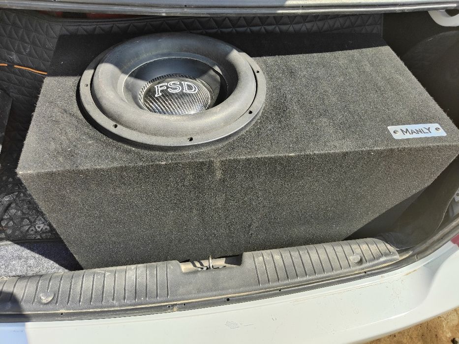 Сабвуфер сотилади