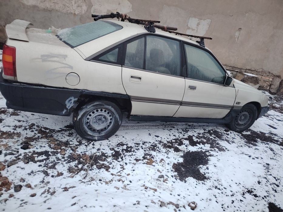 Opel Омега А  разбор