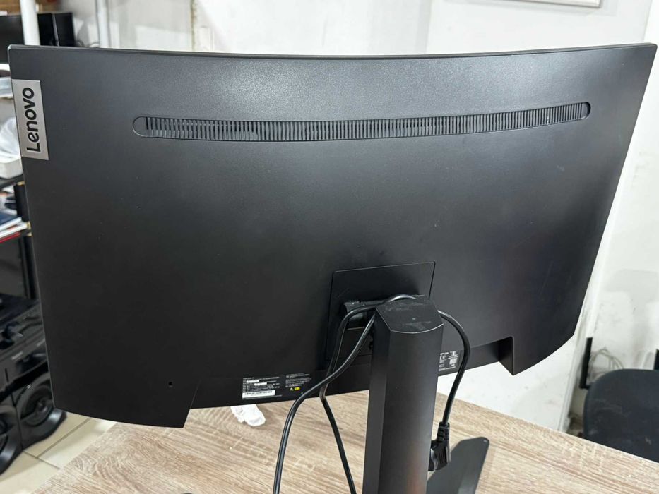 Gaming Monitor 2K / QHD 144hz Lenovo