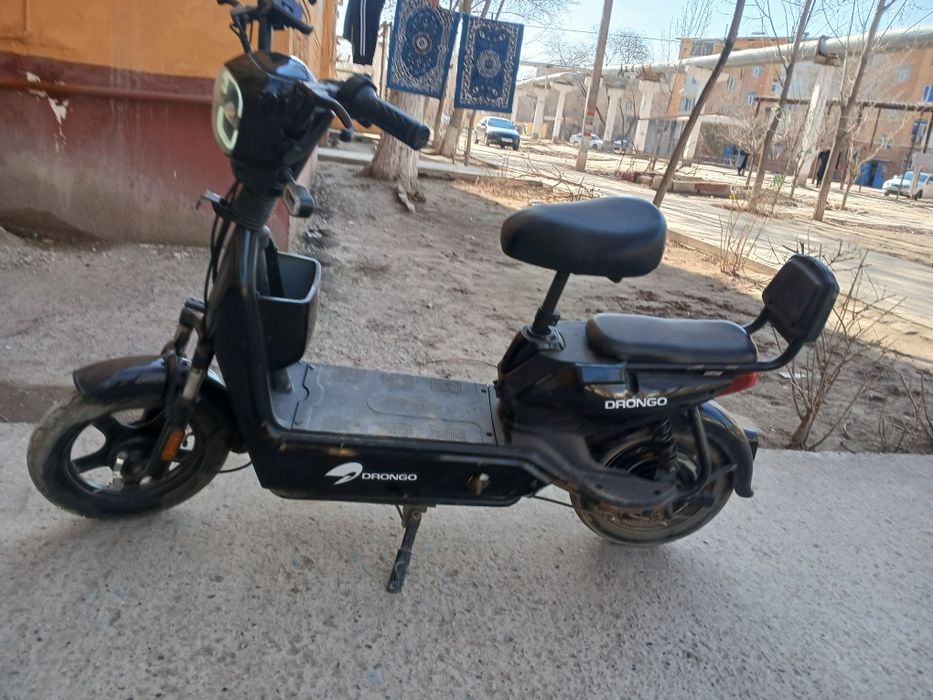 Скутр продайотся