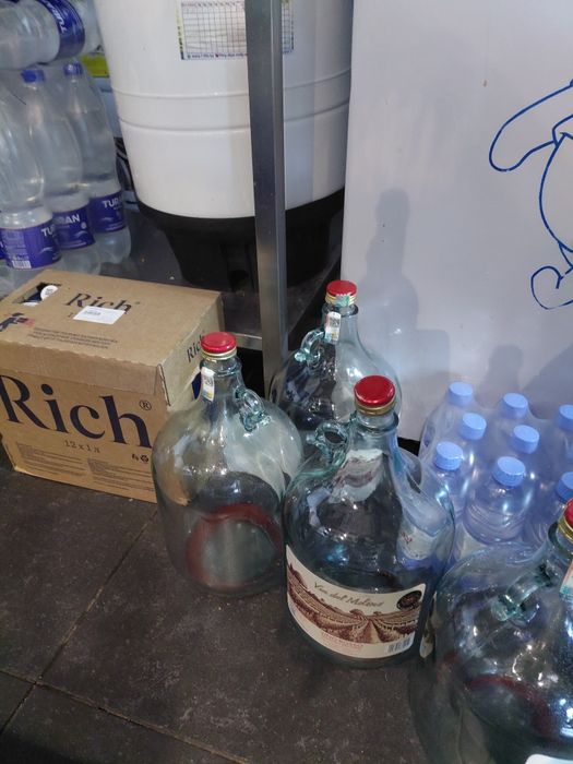 Стеклянные бутылки 5л