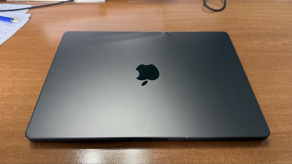 MacBook Pro 14, 24гб/512гб