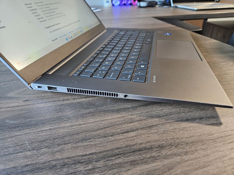 HP Zbook Studio G8 / i7-11850H / 32GB / Nvidia RTX A2000 / 1TB SSD