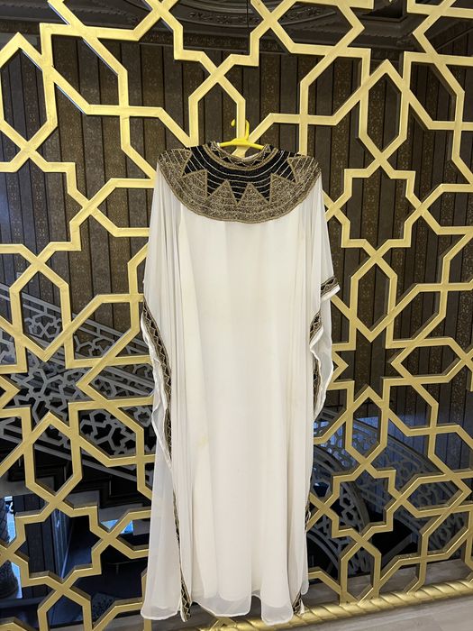 Срочно продается вечерние платья