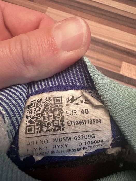 Ghete de fotbal / crampoane TF, mărimea 40 – stare foarte bună