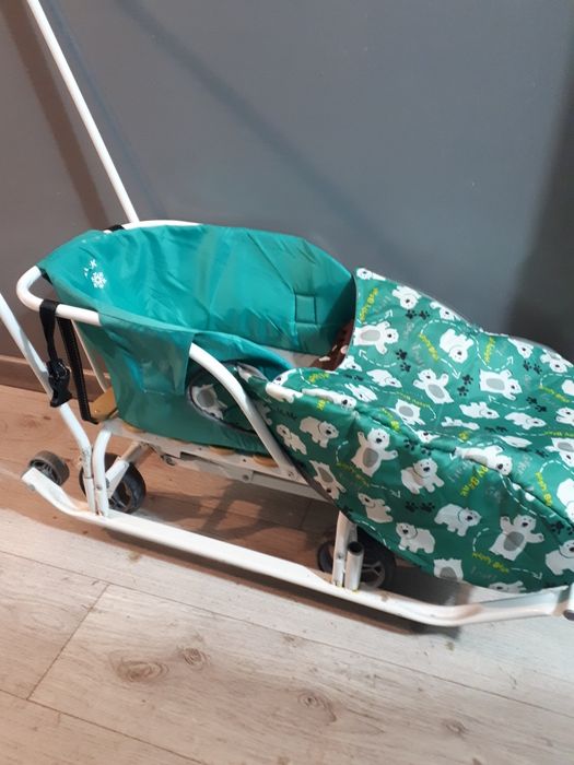 Продаю санки детский