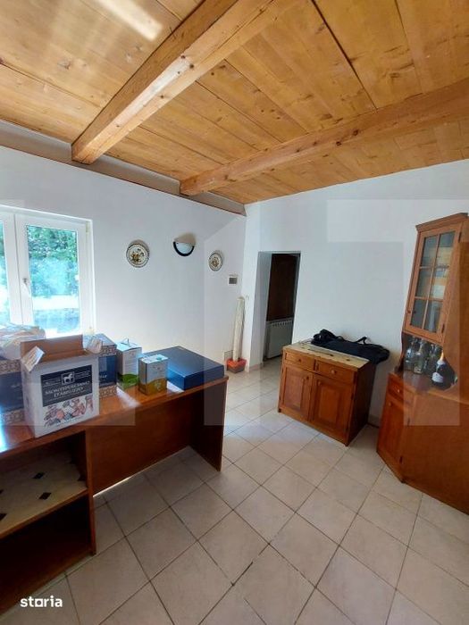 Casa de vanzare, 304 mp, zona Gradiste