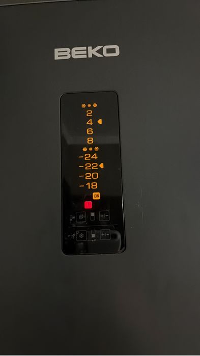 Продам холодильник