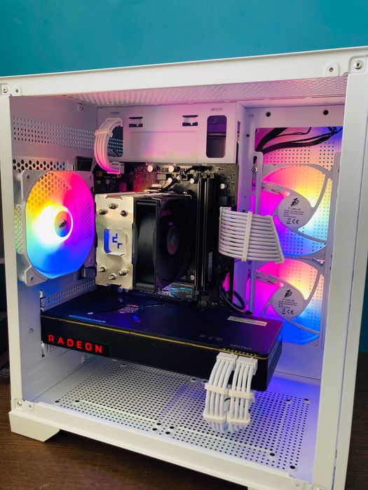 Геймърски Ryzen 5 3600 ,Vega64 8GB,16GB RAM,256 m.2 SSD+1TB HDD