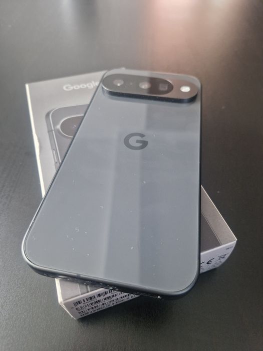 Google Pixel 10,  128 Gb, 12 Gb RAM, Garanție 2 ani