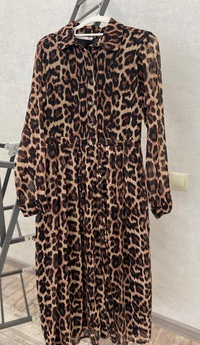 Женский одежда в хорошем состоянии