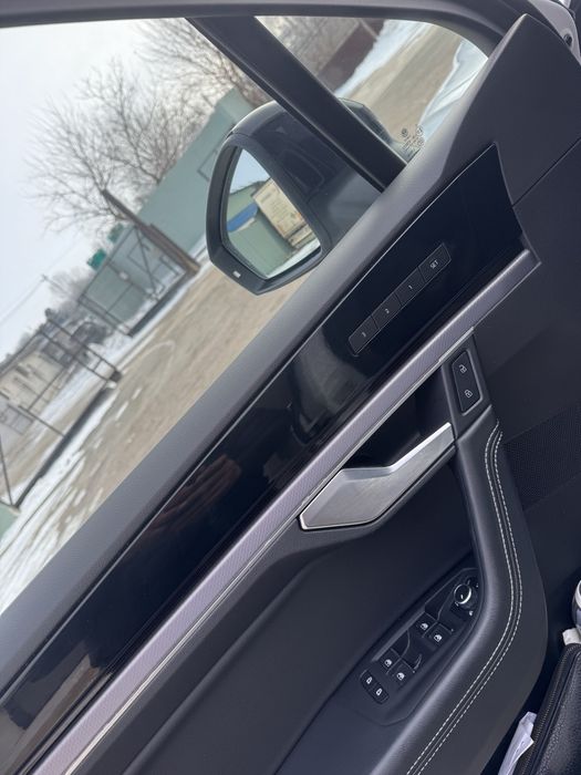 Volkswagen Touareg 4 Motion Black-Line/R-line,3.0 ,286 cp