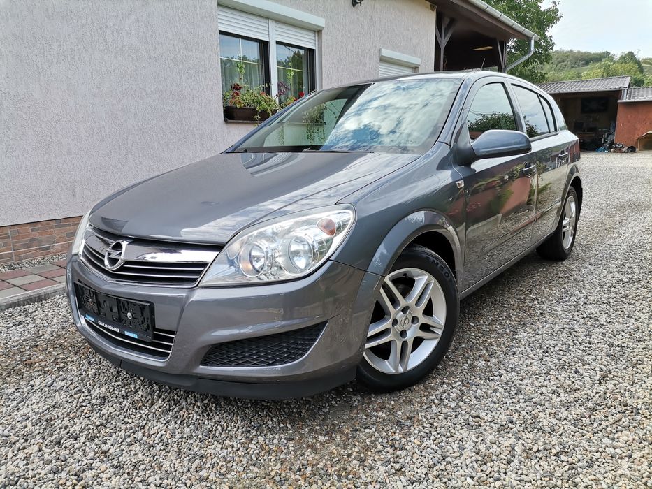 Opel Astra H Facelift 1.6 benzina euro 4 an 2007 Climatronic Tempomat