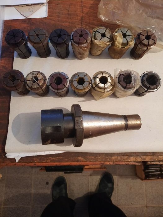 Цангов патрони ИСО 40 със 30 цанги комплект