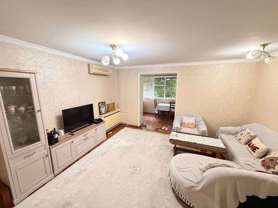 Продается 4х ком квартира, ориентир: сзади 110й школы ЦУМ, 100м²