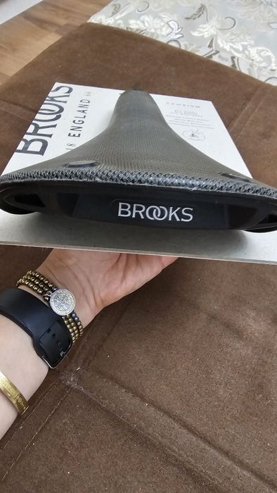 Продам велосипеднoе  седло BROOKS
