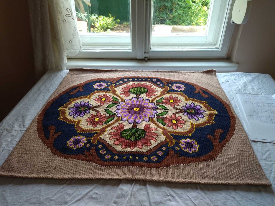 Красива възглавница ,пано