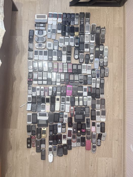 Коллекция Nokia, Sonyericsson 180шт