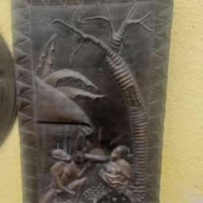 Tablou din cupru de exterior cu tenta africana
