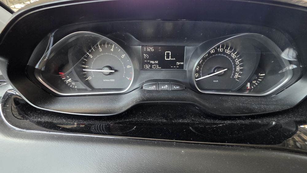 Peugeot 206 ,1.2 benzina,  2017,3900 eur neg